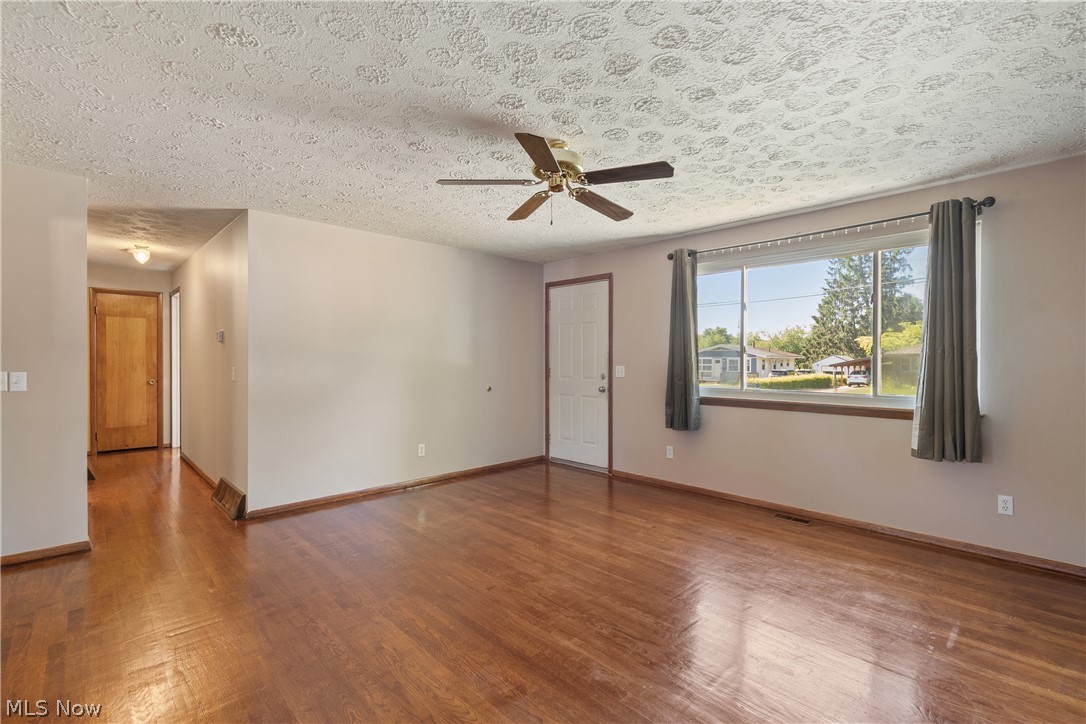 915 Valley Drive NW North Canton OH 44720