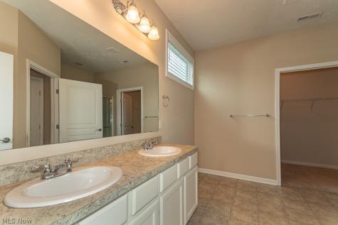 7967 Dovegate Drive Mentor OH 44060
