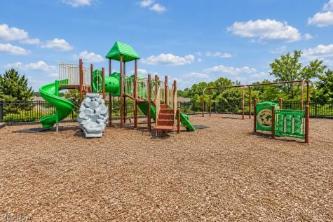 7967 Dovegate Drive Mentor OH 44060