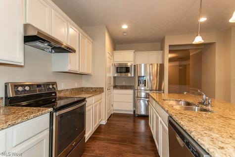 7967 Dovegate Drive Mentor OH 44060