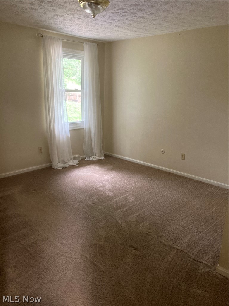 165 Woodsdale Drive Mogadore OH 44260