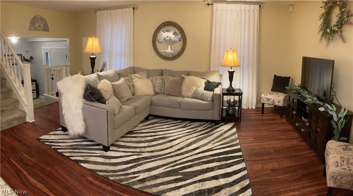 165 Woodsdale Drive Mogadore OH 44260