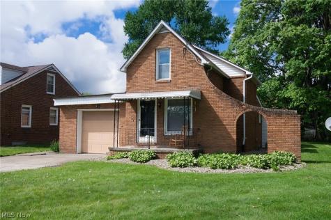 1528 Stepney Street Niles OH 44446