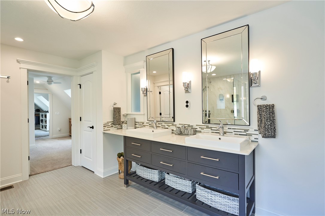 17552 Gates Landing Drive Chagrin Falls OH 44023