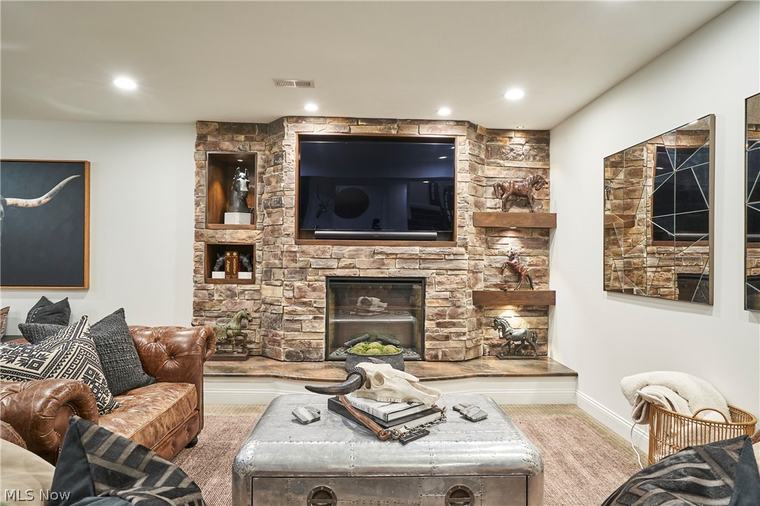 17552 Gates Landing Drive Chagrin Falls OH 44023