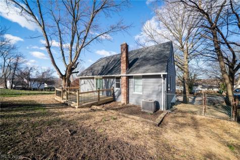 5087 E 86th Street Garfield Heights OH 44125