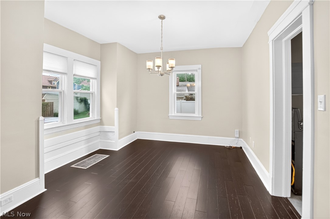 1553 Rockway Avenue Lakewood OH 44107