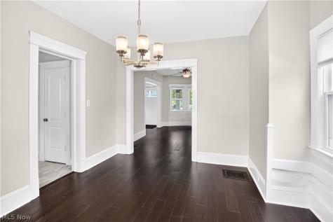 1553 Rockway Avenue Lakewood OH 44107