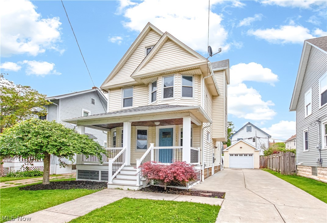 1553 Rockway Avenue Lakewood OH 44107