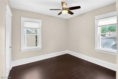 1553 Rockway Avenue Lakewood OH 44107