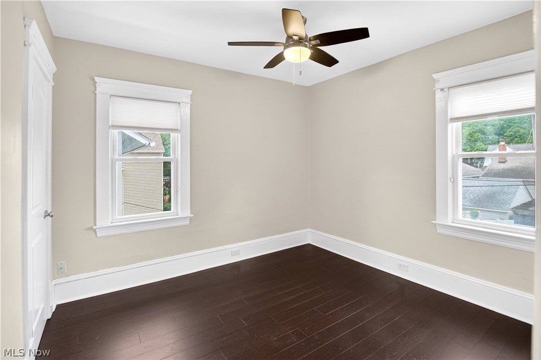 1553 Rockway Avenue Lakewood OH 44107