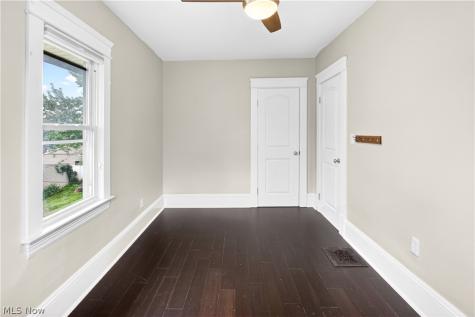 1553 Rockway Avenue Lakewood OH 44107