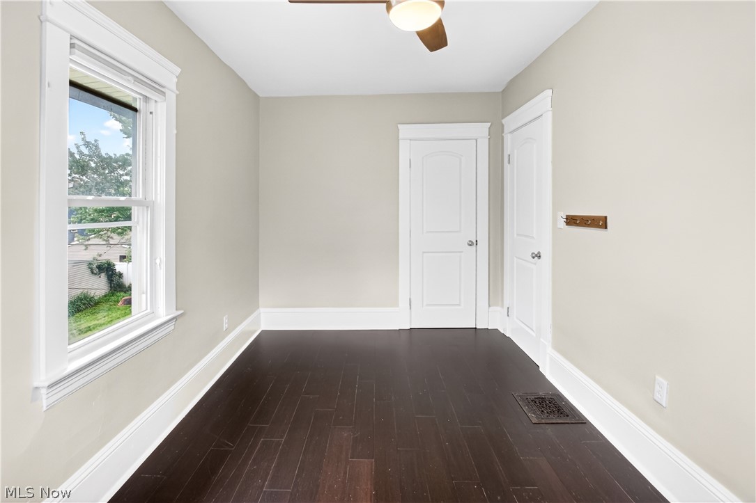 1553 Rockway Avenue Lakewood OH 44107