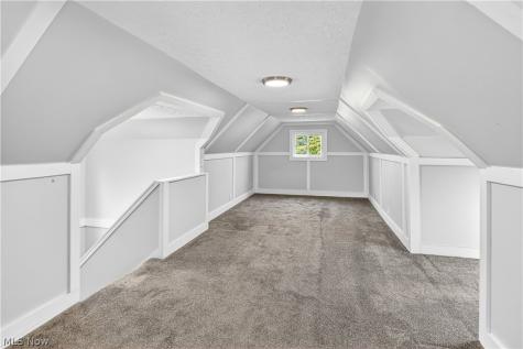 1553 Rockway Avenue Lakewood OH 44107