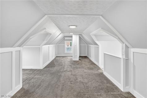 1553 Rockway Avenue Lakewood OH 44107