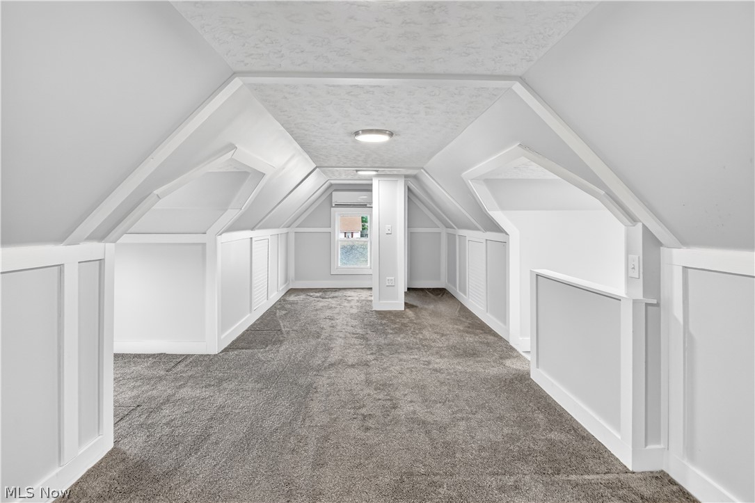 1553 Rockway Avenue Lakewood OH 44107