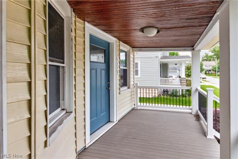 1553 Rockway Avenue Lakewood OH 44107