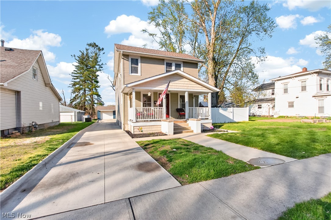 363 Seeley Street Amherst OH 44001