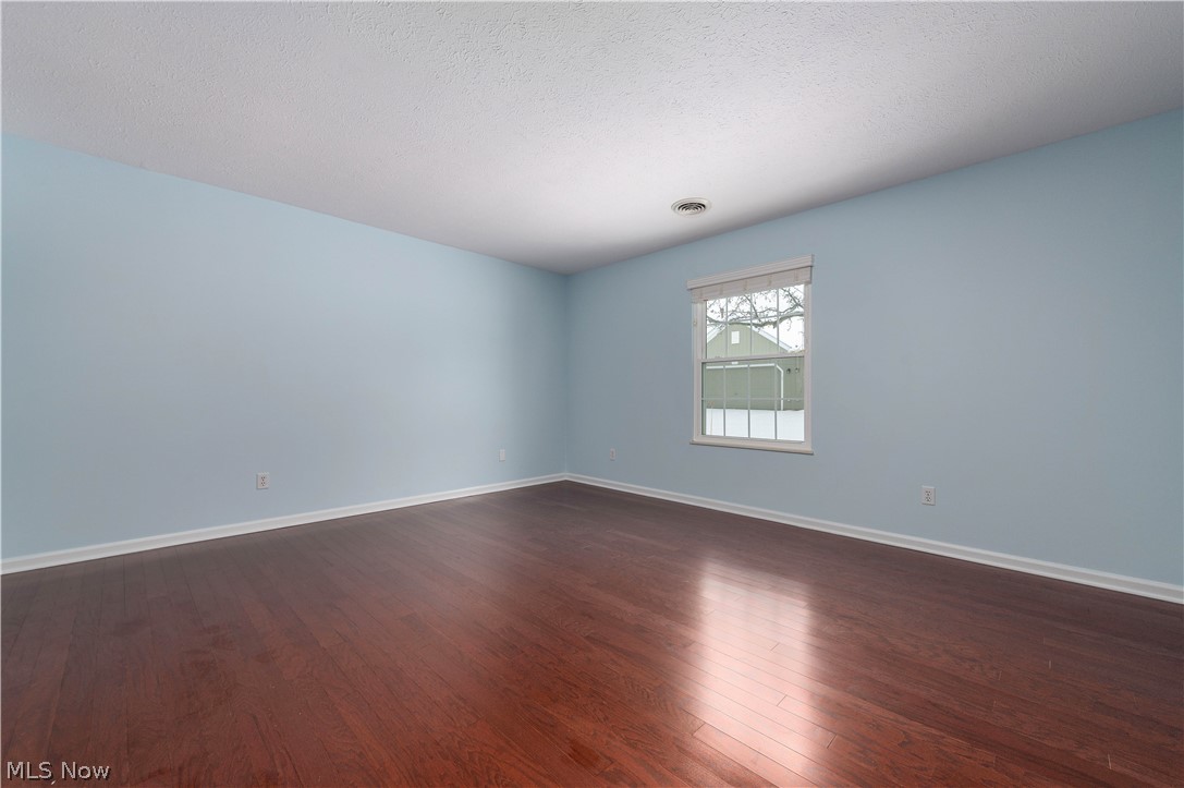 8208 Cyrus Lane Northfield OH 44067