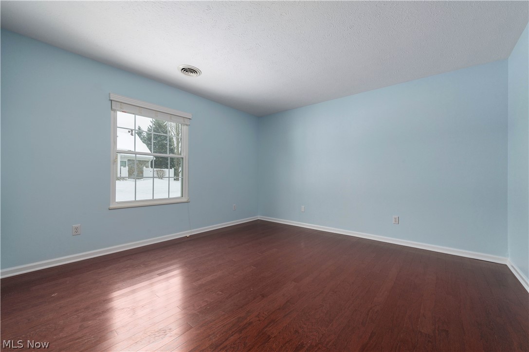 8208 Cyrus Lane Northfield OH 44067