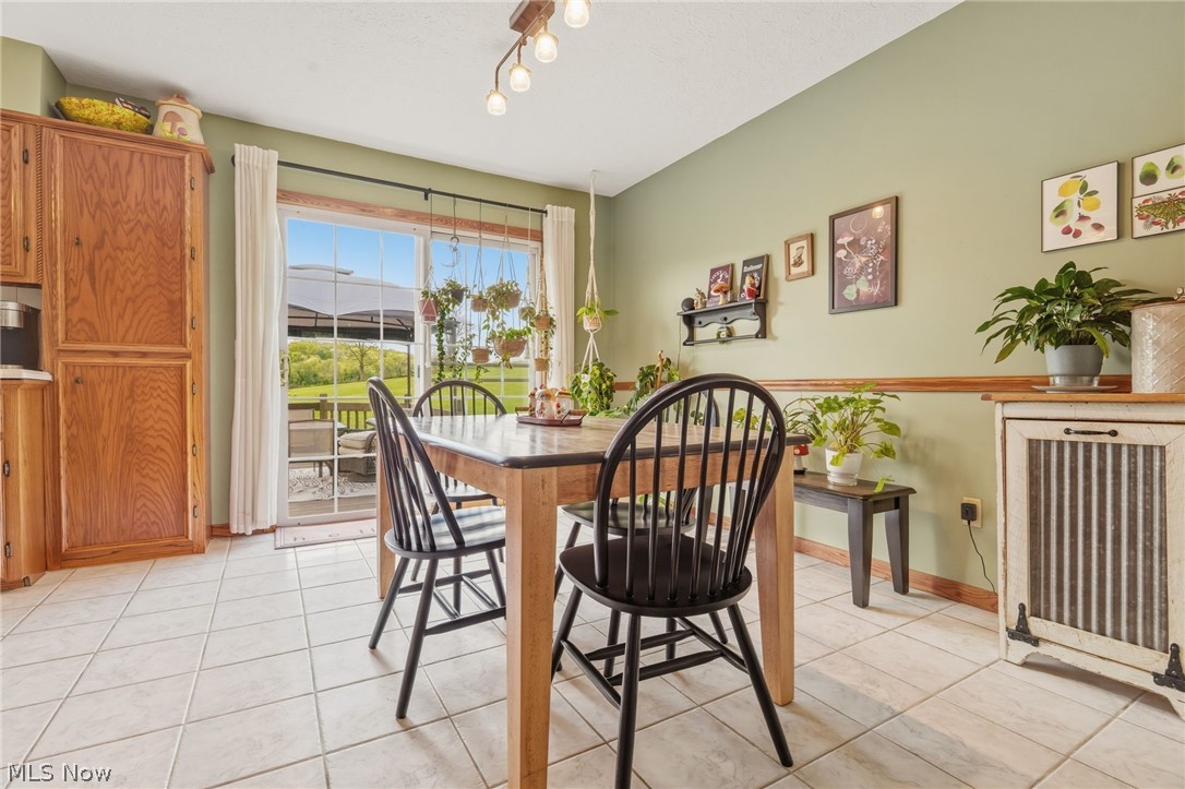 9085 Willowdale Avenue SE Magnolia OH 44643