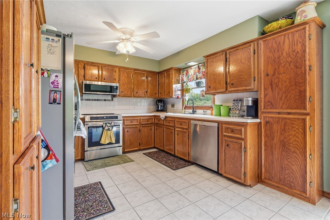 9085 Willowdale Avenue SE Magnolia OH 44643