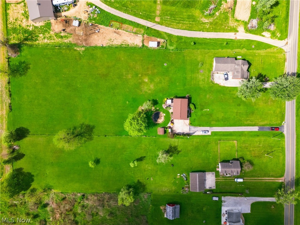 9085 Willowdale Avenue SE Magnolia OH 44643