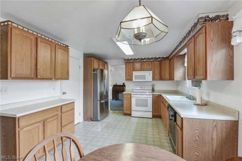 1656 Belfair Drive Twinsburg OH 44087
