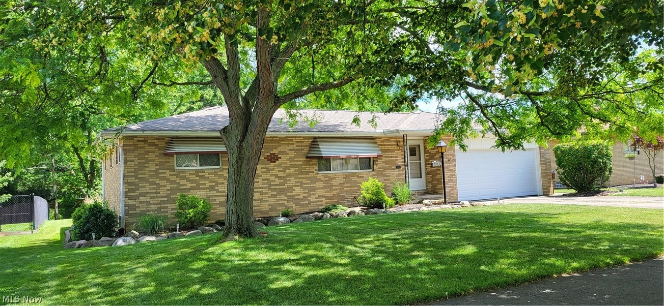 7573 Biscayne Boulevard Parma OH 44134