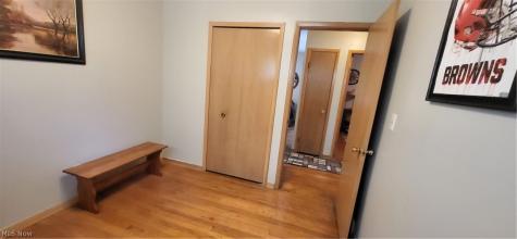 7573 Biscayne Boulevard Parma OH 44134