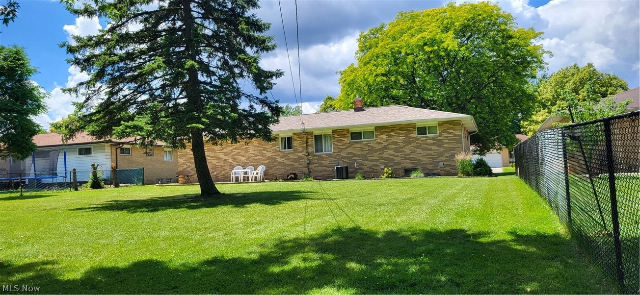 7573 Biscayne Boulevard Parma OH 44134