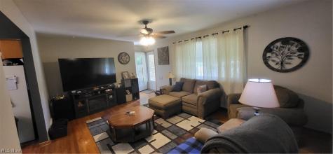 7573 Biscayne Boulevard Parma OH 44134