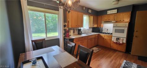 7573 Biscayne Boulevard Parma OH 44134