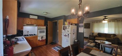 7573 Biscayne Boulevard Parma OH 44134