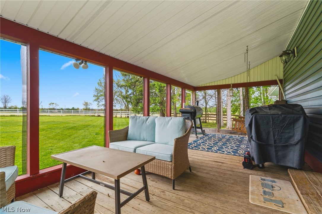 1477 E Garfield Road New Springfield OH 44443