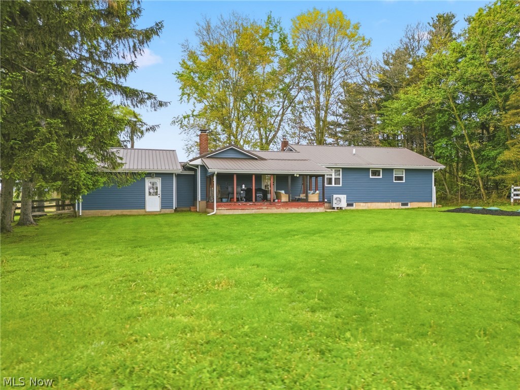 1477 E Garfield Road New Springfield OH 44443
