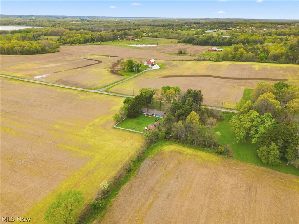 1477 E Garfield Road New Springfield OH 44443