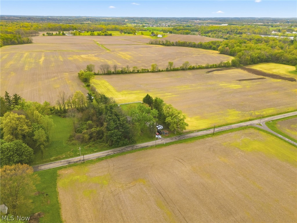 1477 E Garfield Road New Springfield OH 44443