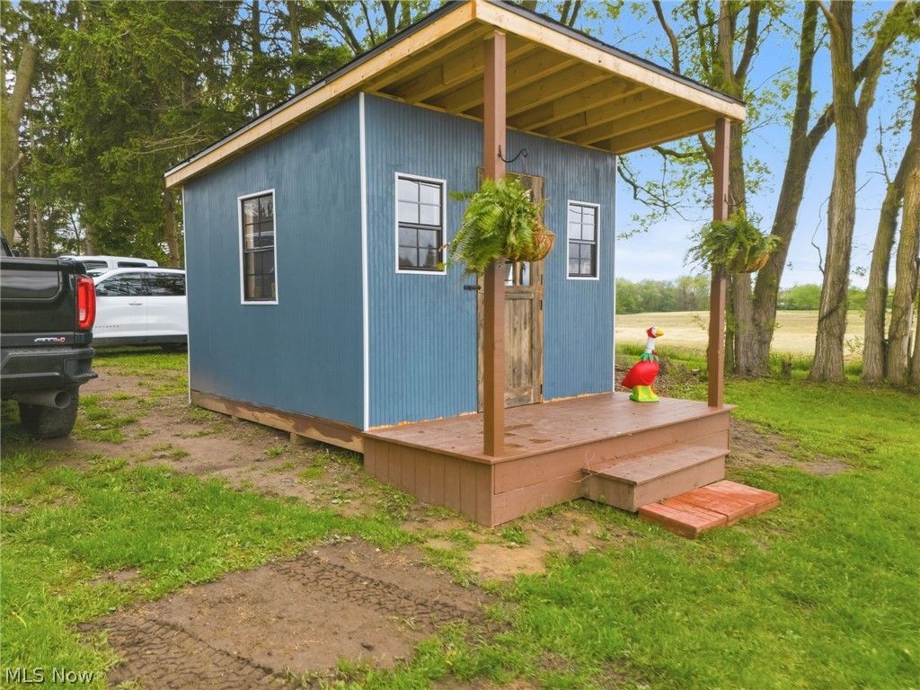1477 E Garfield Road New Springfield OH 44443
