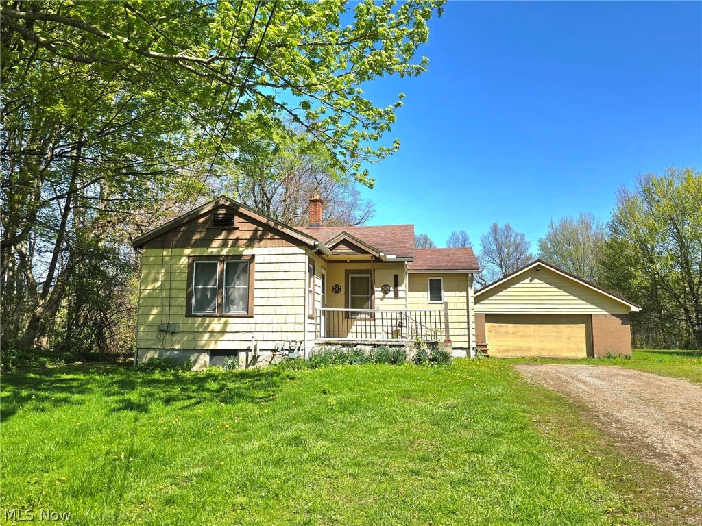 5179 E Maple Avenue Geneva OH 44041