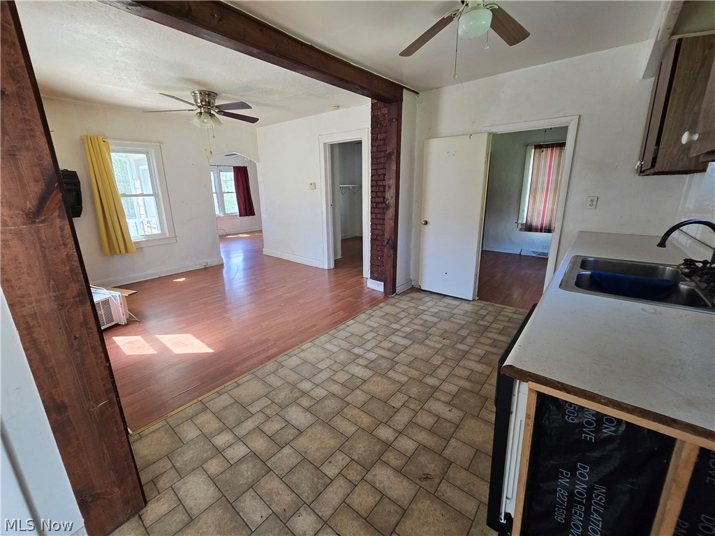 5179 E Maple Avenue Geneva OH 44041