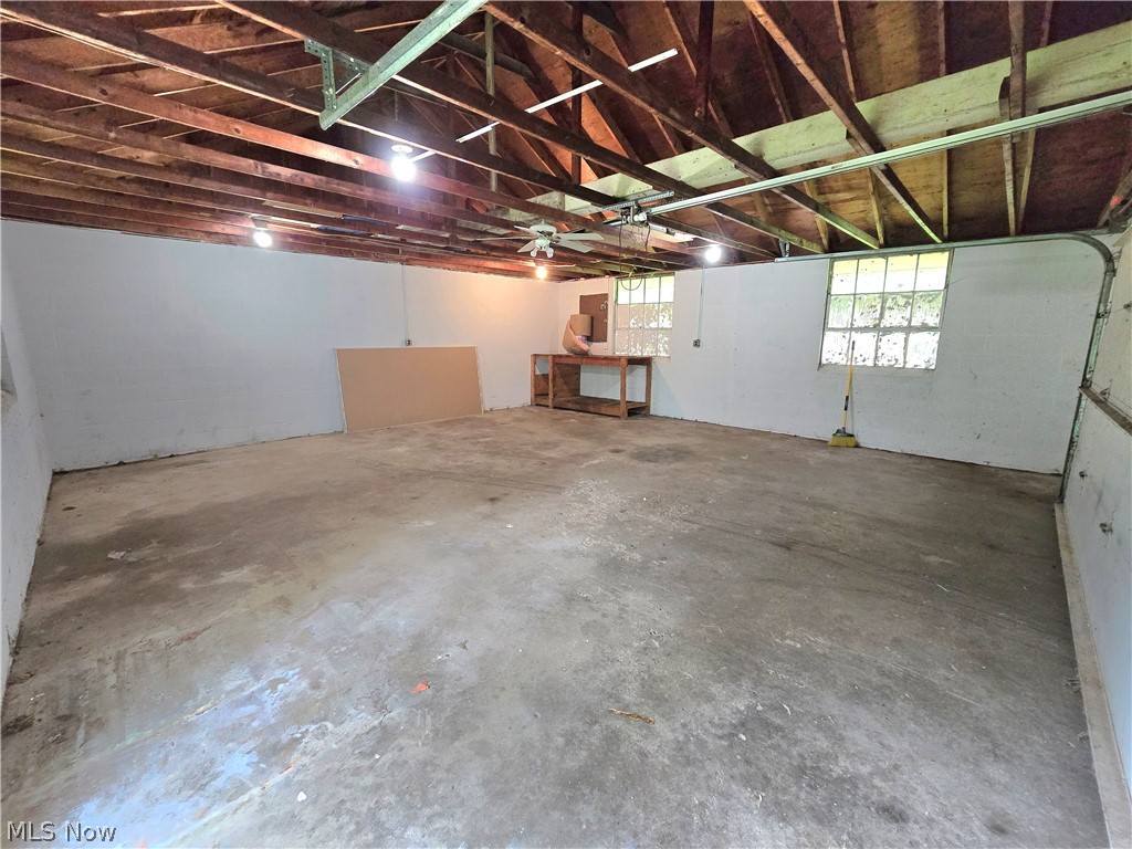 5179 E Maple Avenue Geneva OH 44041