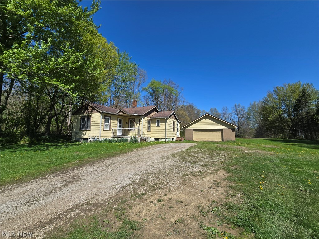 5179 E Maple Avenue Geneva OH 44041