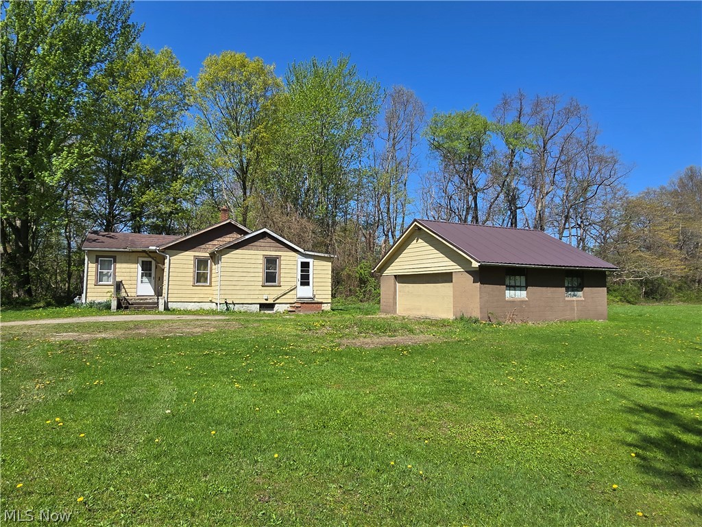 5179 E Maple Avenue Geneva OH 44041