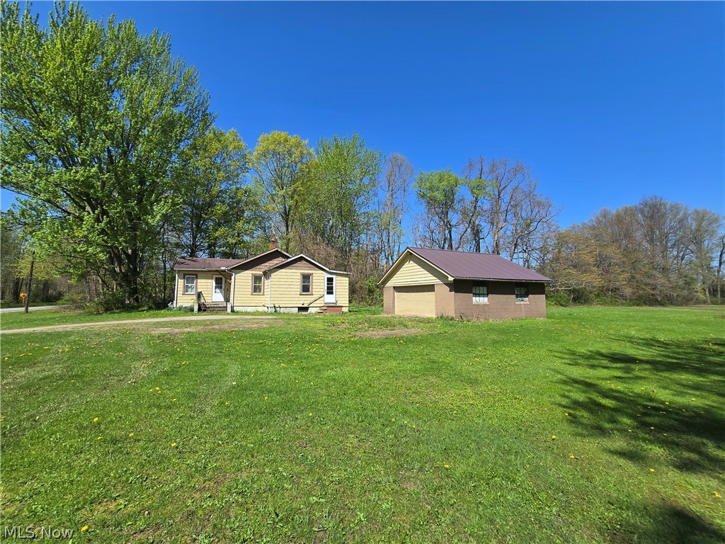 5179 E Maple Avenue Geneva OH 44041