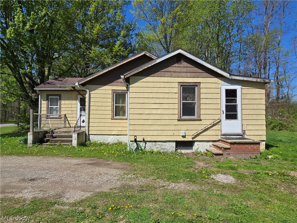5179 E Maple Avenue Geneva OH 44041