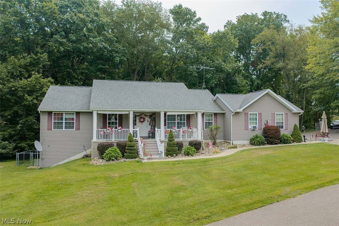 4605 Mount Pleasant Road NW Dover OH 44622