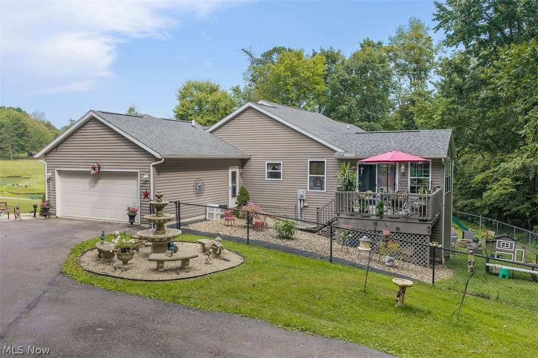 4605 Mount Pleasant Road NW Dover OH 44622