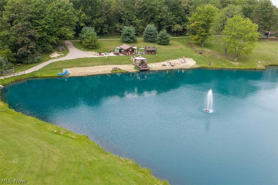 4605 Mount Pleasant Road NW Dover OH 44622