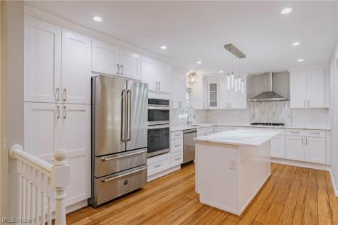 1960 Bromton Drive Lyndhurst OH 44124